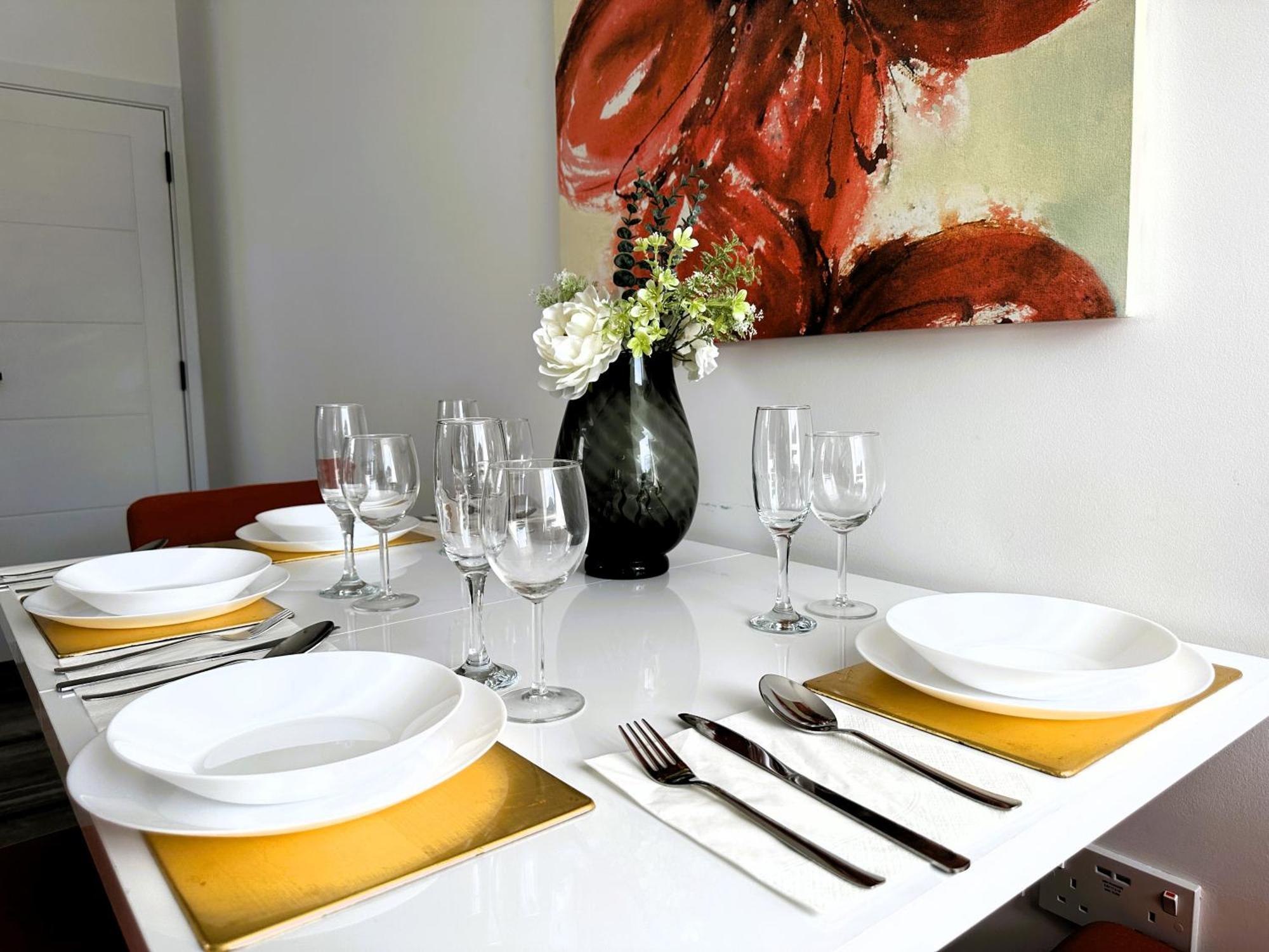 Paradigm Court, Brand New 1-Bedroom Flat อ็อกซ์ฟอร์ด ภายนอก รูปภาพ